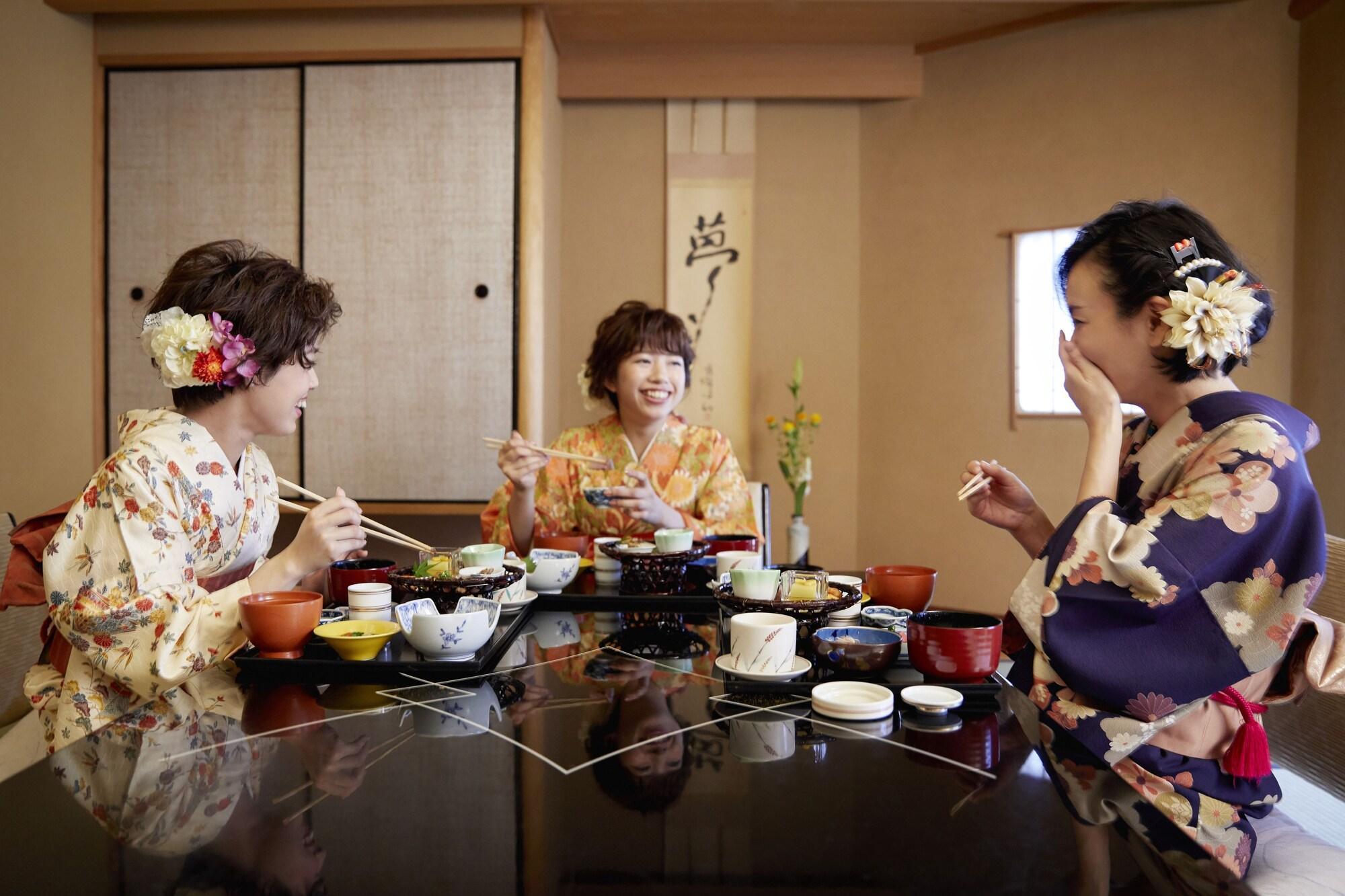 博多新大谷酒店 福岡 外观 照片 A Japanese meal